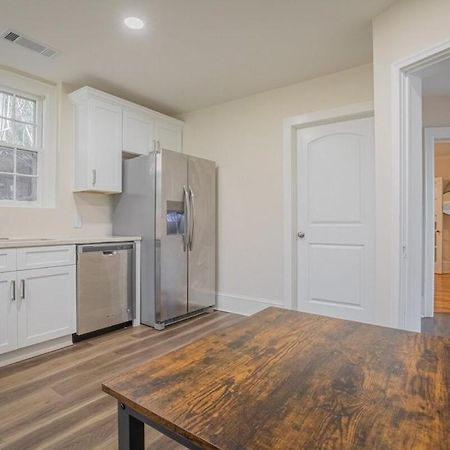 Classic City Apartment With Firepit アセンズ エクステリア 写真